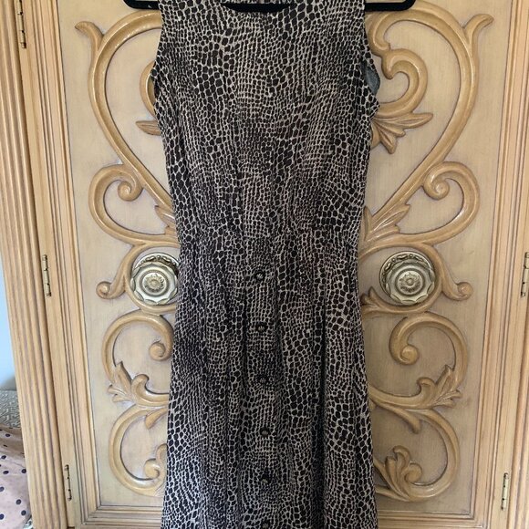 Ladies STUDIO Black/Cream Leopard Button Sleeveles Dress Sz. 8 - Picture 1 of 4